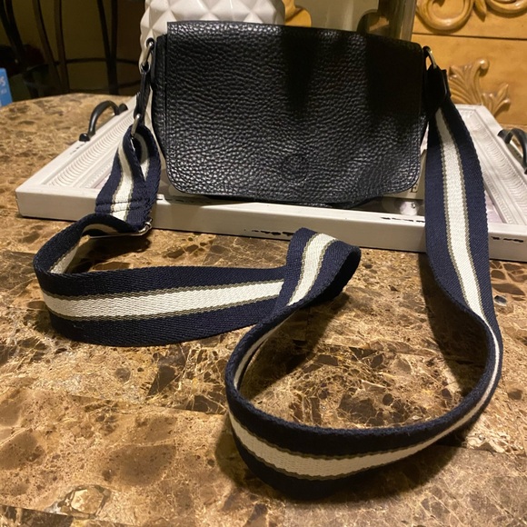 Handbags - Stylish Black Crossbody Bag
